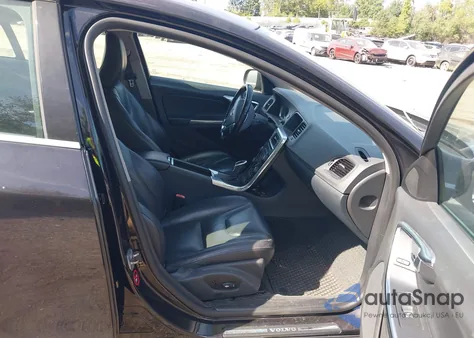 2014 Volvo S60 T5 from USA, damaged, VIN YV1612FSXE1290190